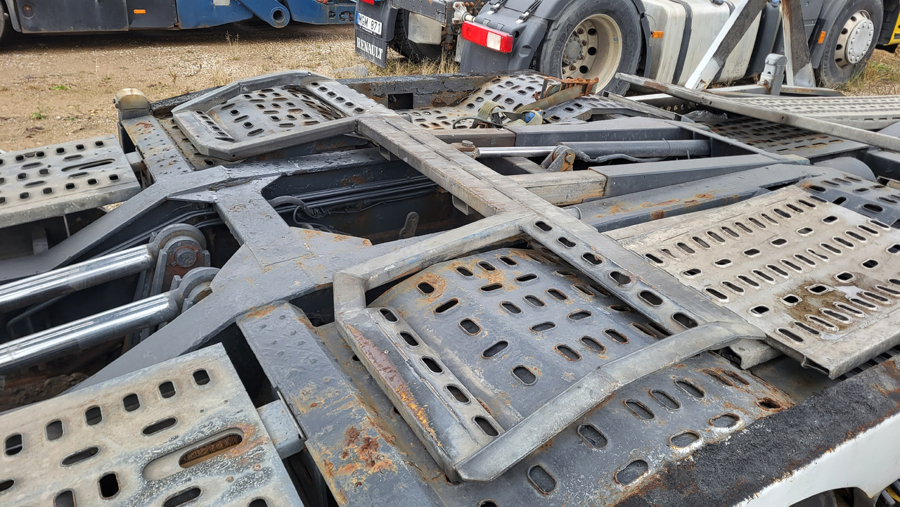 Autotransporter truck ACTROS 1841 6X2 KASSBOHRER SUPERTRANS ACTROS 1841: picture 6 Autotransporter truck ACTROS 1841 6X2 KASSBOHRER SUPERTRANS ACTROS 1841: picture 6