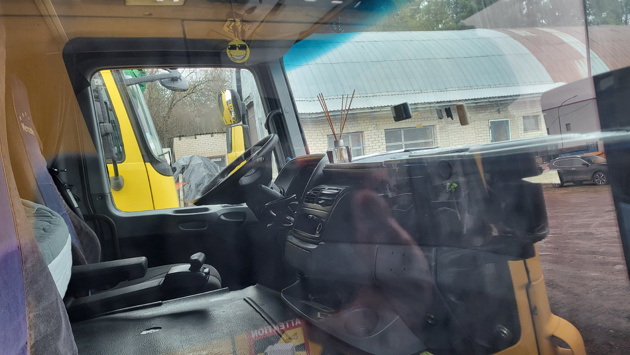 Autotransporter truck ACTROS 1841 6X2 KASSBOHRER SUPERTRANS ACTROS 1841: picture 16 Autotransporter truck ACTROS 1841 6X2 KASSBOHRER SUPERTRANS ACTROS 1841: picture 16