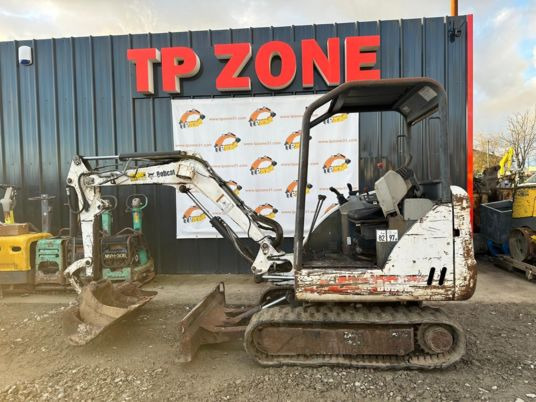 Bobcat 325 à 14500 € NET - Mini excavator: picture 4 Bobcat 325 à 14500 € NET - Mini excavator: picture 4