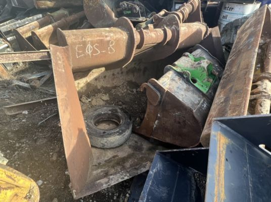 Godet de terrassement M6 - Excavator bucket: picture 1 Godet de terrassement M6 - Excavator bucket: picture 1