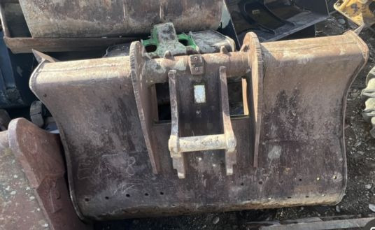 Godet de terrassement M6 - Excavator bucket: picture 2 Godet de terrassement M6 - Excavator bucket: picture 2