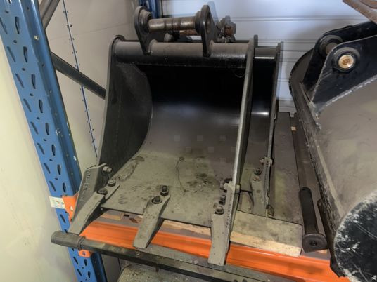 Godet pour minipelle - axe 35 mm - Excavator bucket: picture 2 Godet pour minipelle - axe 35 mm - Excavator bucket: picture 2