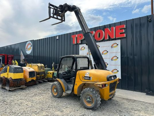 JCB 520-40 à 23500 € HT - Telescopic handler: picture 4 JCB 520-40 à 23500 € HT - Telescopic handler: picture 4
