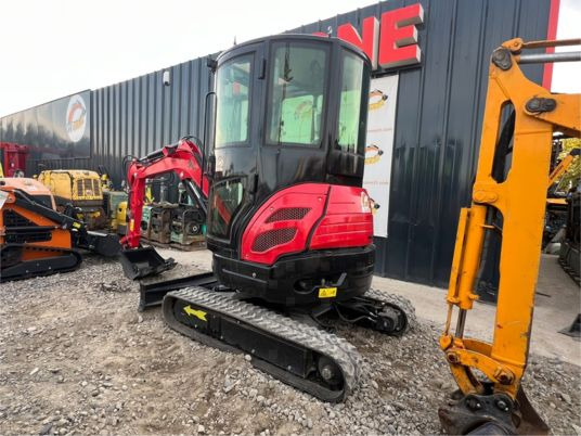 JPC HT25 - Mini excavator: picture 4 JPC HT25 - Mini excavator: picture 4