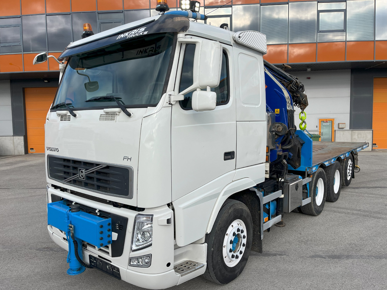VOLVO FH 8x4 + Crane 48tm year 2006 + Jib + platform + tractor - Crane truck: picture 4 VOLVO FH 8x4 + Crane 48tm year 2006 + Jib + platform + tractor - Crane truck: picture 4