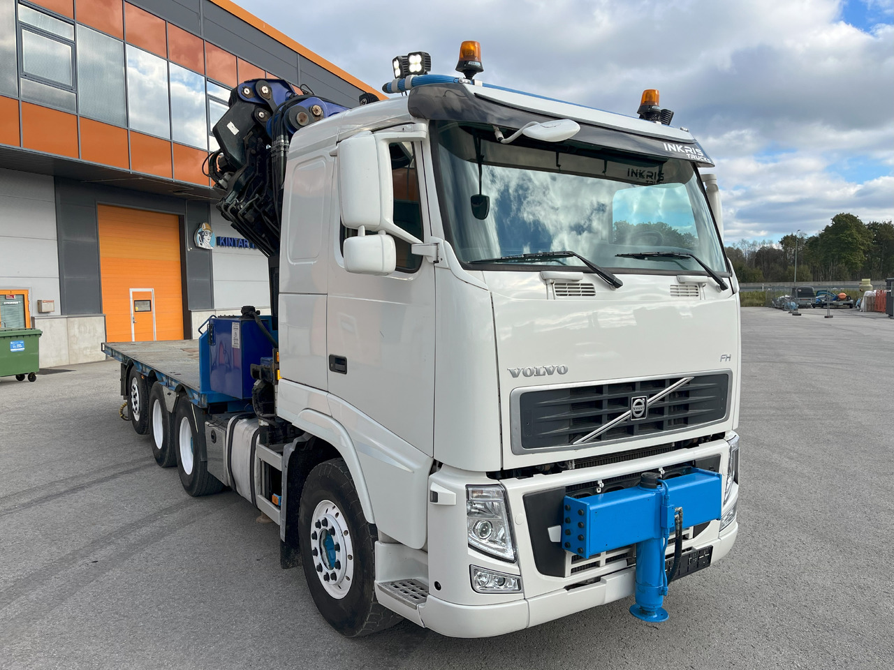 VOLVO FH 8x4 + Crane 48tm year 2006 + Jib + platform + tractor - Crane truck: picture 2 VOLVO FH 8x4 + Crane 48tm year 2006 + Jib + platform + tractor - Crane truck: picture 2