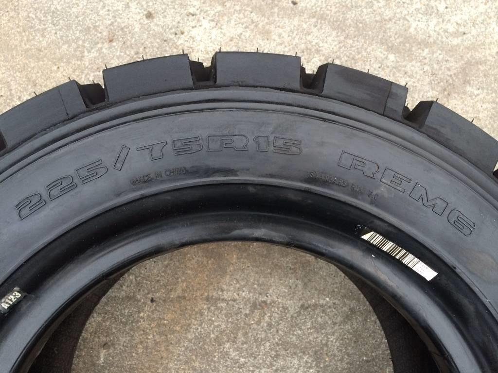 Double Coin 225/75R15 REM6 - NEW - Tire: picture 4 Double Coin 225/75R15 REM6 - NEW - Tire: picture 4