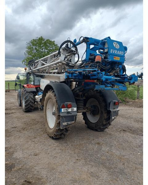 EVRARD METEOR 4200 - Trailed sprayer: picture 3 EVRARD METEOR 4200 - Trailed sprayer: picture 3