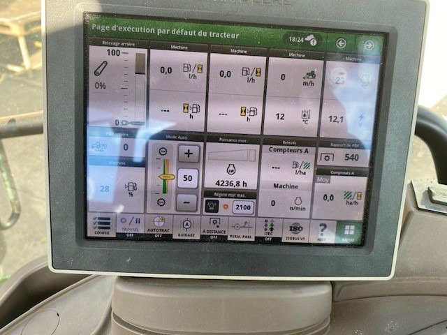 Farm tractor JOHN DEERE 6130R: picture 6 Farm tractor JOHN DEERE 6130R: picture 6