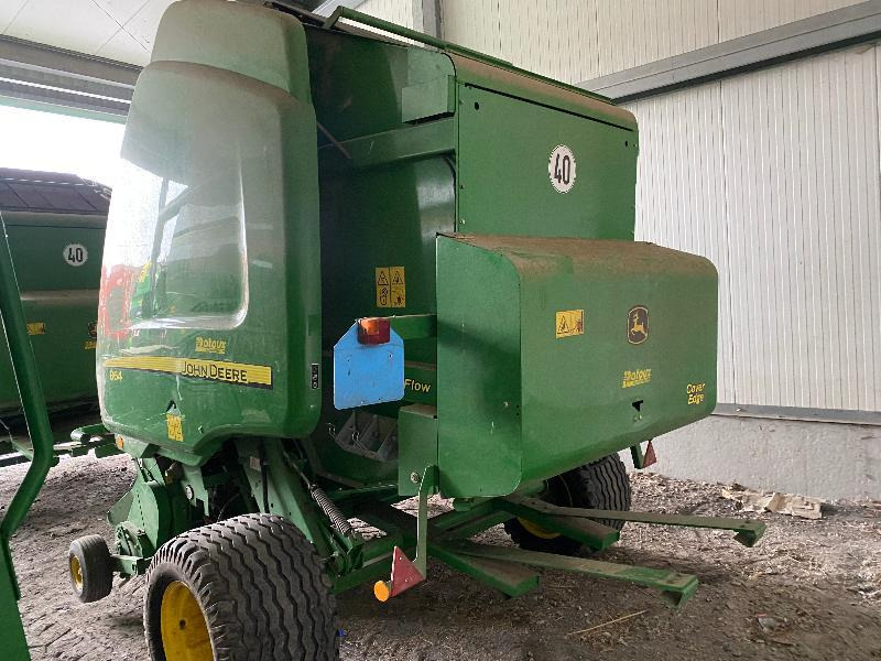 JOHN DEERE 864 - Round baler: picture 2 JOHN DEERE 864 - Round baler: picture 2