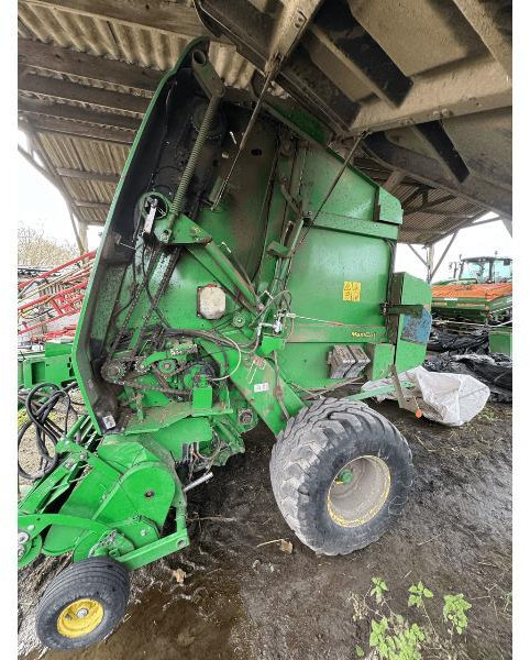 JOHN DEERE 864 MAXICUT - Round baler: picture 4 JOHN DEERE 864 MAXICUT - Round baler: picture 4