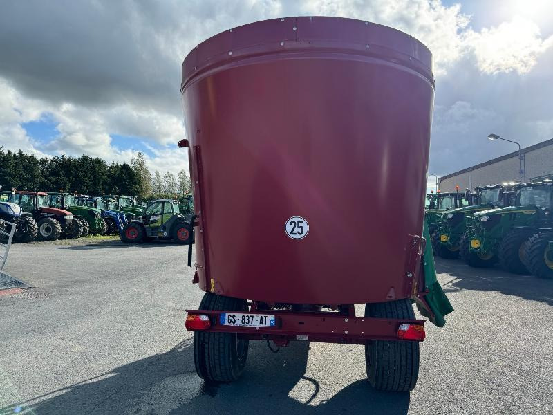 Forage mixer wagon STRAUTMANN VERTIMIX 1401: picture 6