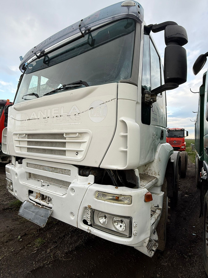 IVECO TRAKKER CHASSIS - Cab chassis truck: picture 1 IVECO TRAKKER CHASSIS - Cab chassis truck: picture 1