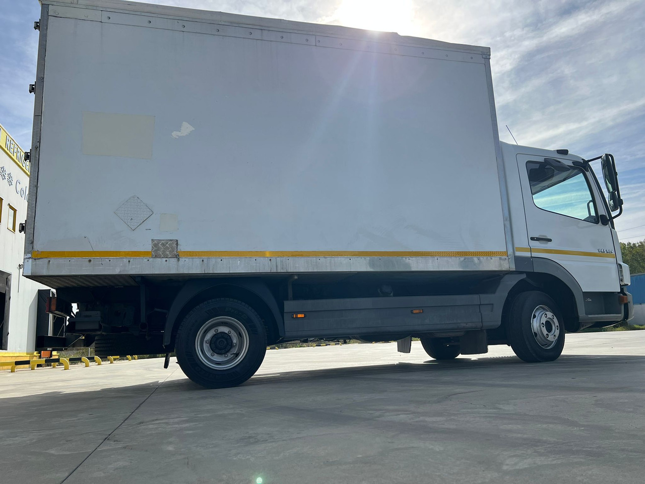 Mercedes-Benz Atego 10.15 Thermo King -20 C, Meat on hooks transport - Other machinery: picture 4 Mercedes-Benz Atego 10.15 Thermo King -20 C, Meat on hooks transport - Other machinery: picture 4