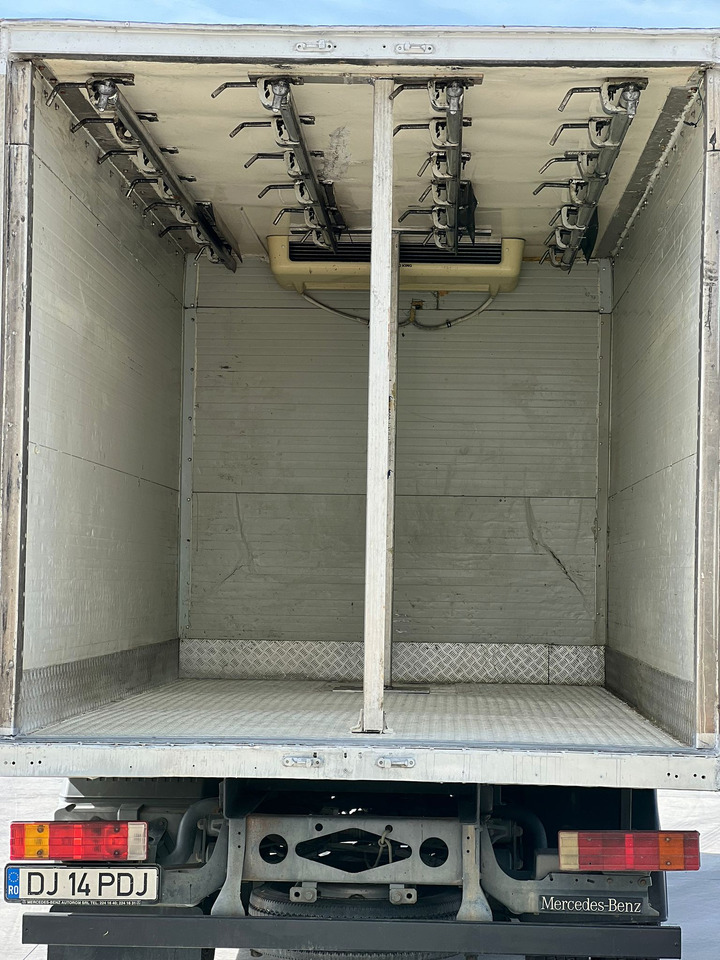 Mercedes-Benz Atego 10.15 Thermo King -20 C, Meat on hooks transport - Other machinery: picture 5 Mercedes-Benz Atego 10.15 Thermo King -20 C, Meat on hooks transport - Other machinery: picture 5