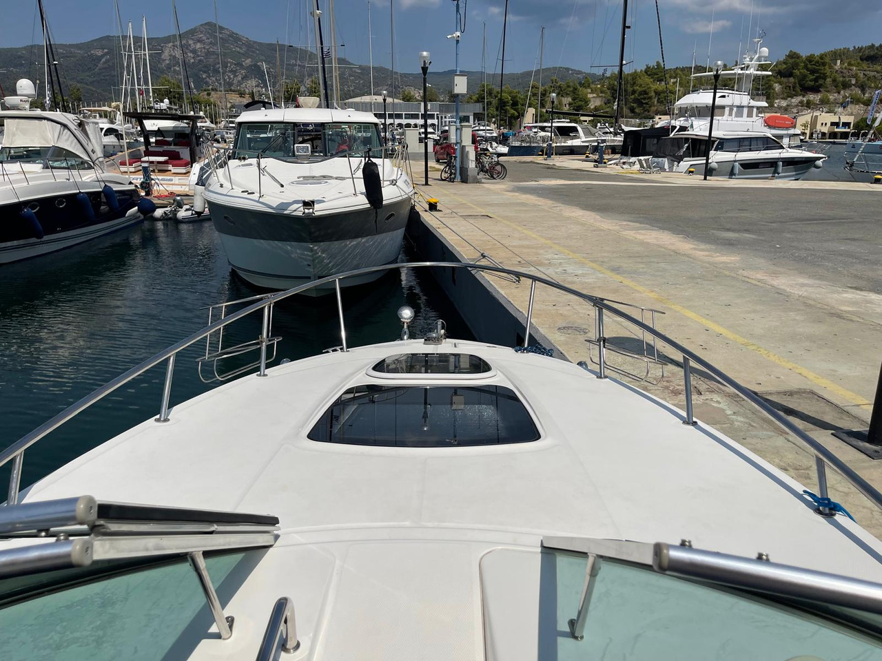Sea Ray 285 Sundancer, TOP !!! - Other machinery: picture 4 Sea Ray 285 Sundancer, TOP !!! - Other machinery: picture 4
