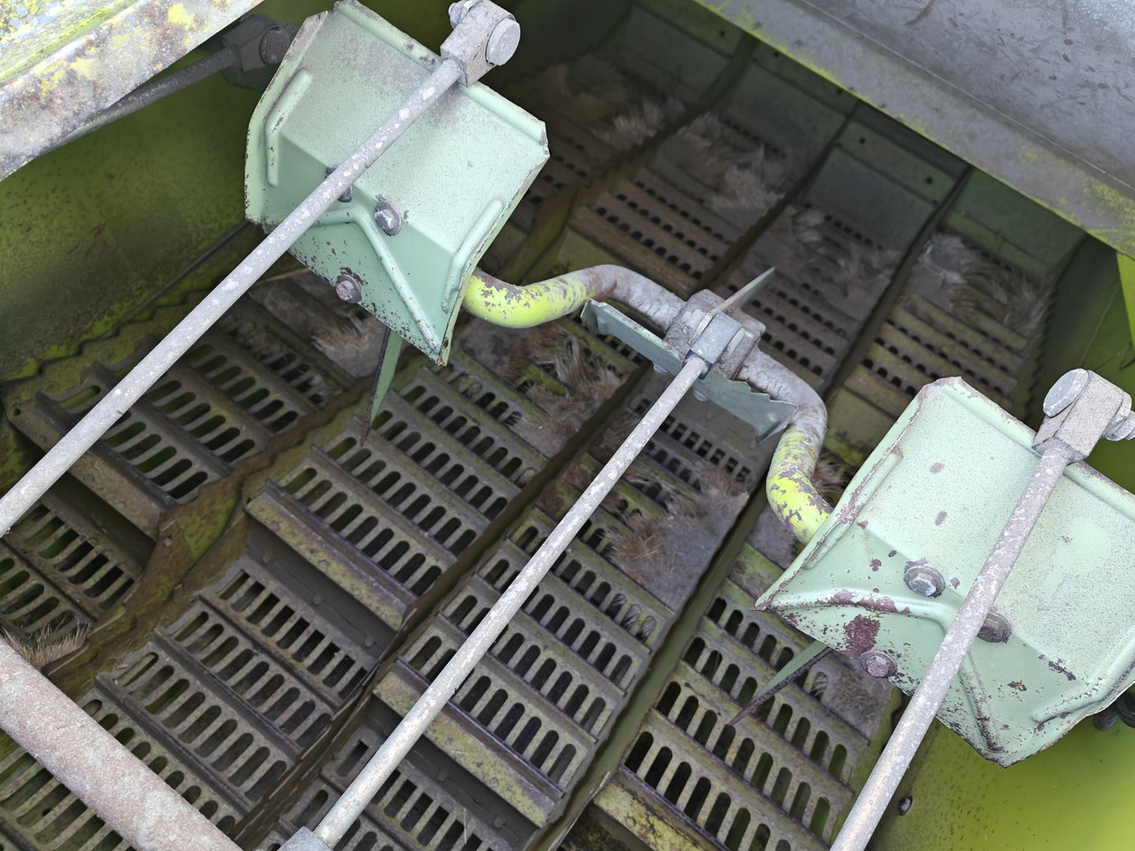 Combine harvester CLAAS Dominator 58: picture 19