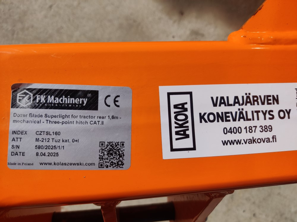 FK Machinery perälevy 160cm Tukipyörillä, terä hardox ura/sileä, kiinnitys CAT1 - Blade for Farm tractor: picture 3 FK Machinery perälevy 160cm Tukipyörillä, terä hardox ura/sileä, kiinnitys CAT1 - Blade for Farm tractor: picture 3