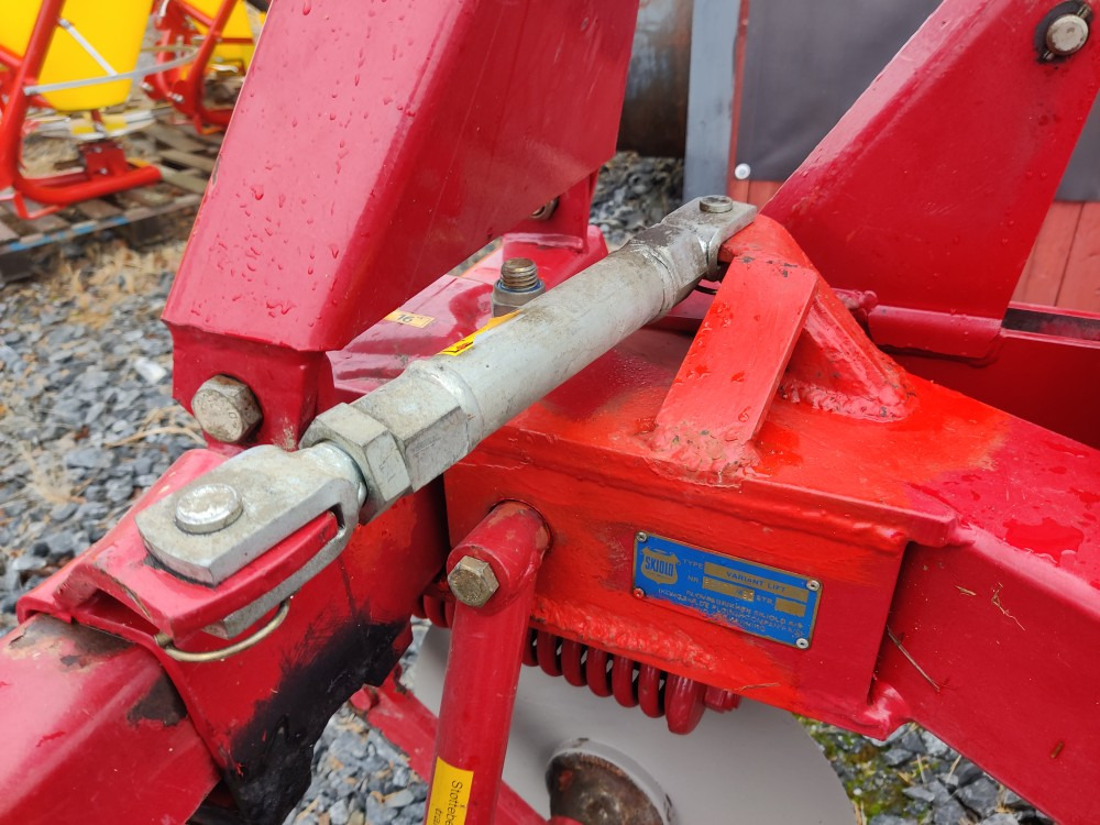 Plow : picture 14 Plow : picture 14