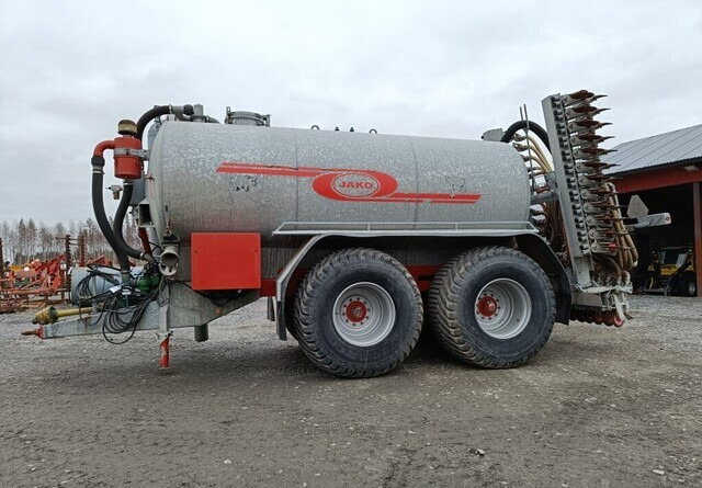 Jako IMUPAINEVAUNU - 14 kuutiota - 720cm multaimella - Slurry tanker: picture 2 Jako IMUPAINEVAUNU - 14 kuutiota - 720cm multaimella - Slurry tanker: picture 2