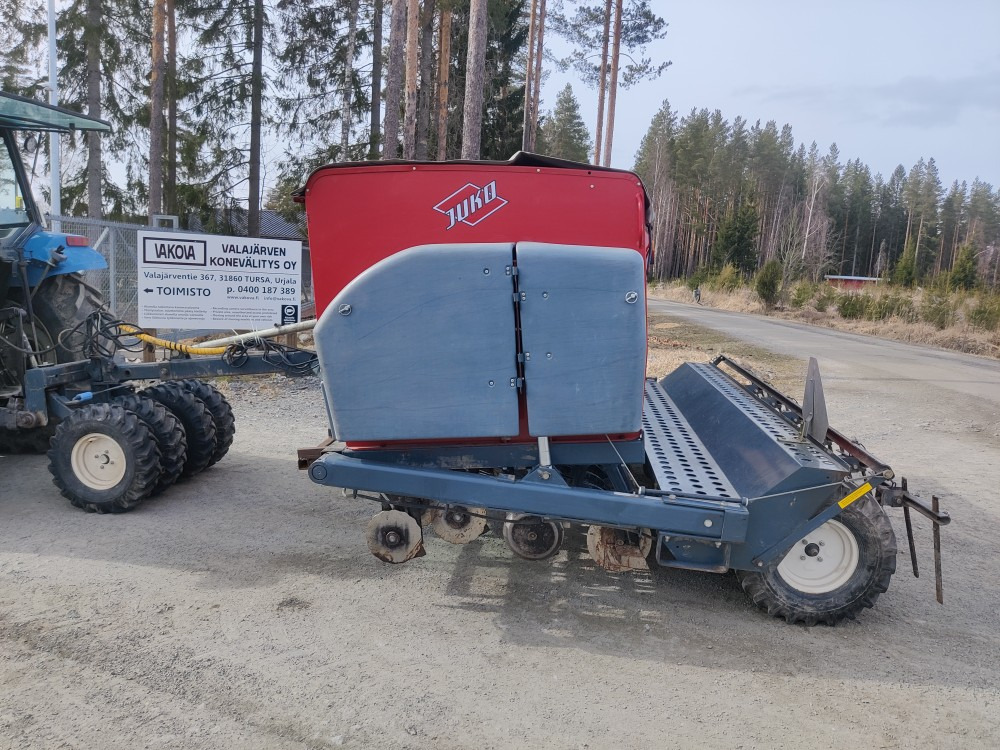 Juko HT3000S täyskiekkokone - Combine seed drill: picture 5 Juko HT3000S täyskiekkokone - Combine seed drill: picture 5
