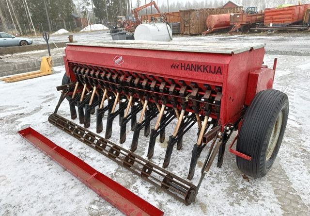 Juko K2 kylvölannoitin - 250cm - Seed drill: picture 1 Juko K2 kylvölannoitin - 250cm - Seed drill: picture 1