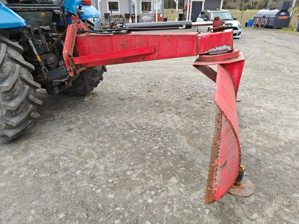 Perälevy 250cm Hydraulinen kääntö - Blade for Farm tractor: picture 4 Perälevy 250cm Hydraulinen kääntö - Blade for Farm tractor: picture 4