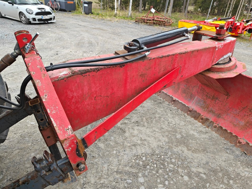 Perälevy 250cm Hydraulinen kääntö - Blade for Farm tractor: picture 5 Perälevy 250cm Hydraulinen kääntö - Blade for Farm tractor: picture 5