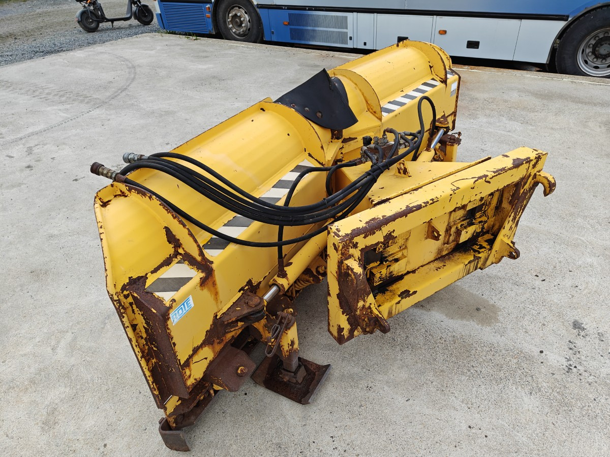 Rote 280cm nivelaura - Snow plough for Farm tractor: picture 4 Rote 280cm nivelaura - Snow plough for Farm tractor: picture 4