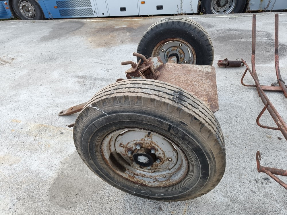 Paalirata ja Tuhti väliakseli Ollut Welger AP400 paalaimessa - Spare parts for Square baler: picture 5 Paalirata ja Tuhti väliakseli Ollut Welger AP400 paalaimessa - Spare parts for Square baler: picture 5