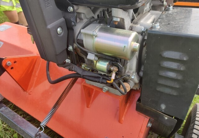 Flail mower Tarmo ATV120 kesantomurskain - VIDEO: picture 8 Flail mower Tarmo ATV120 kesantomurskain - VIDEO: picture 8