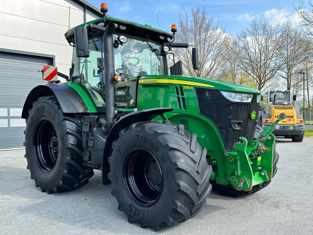 JOHN DEERE 7250R 9L engine AutoPower transmission - Farm tractor: picture 2 JOHN DEERE 7250R 9L engine AutoPower transmission - Farm tractor: picture 2