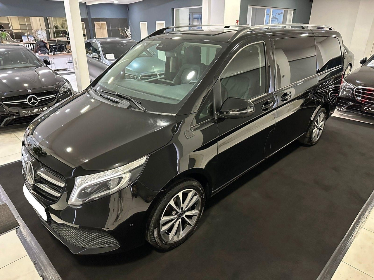 MERCEDES-BENZ V 300d Lang Avantgarde - Minibus, Passenger van: picture 2 MERCEDES-BENZ V 300d Lang Avantgarde - Minibus, Passenger van: picture 2