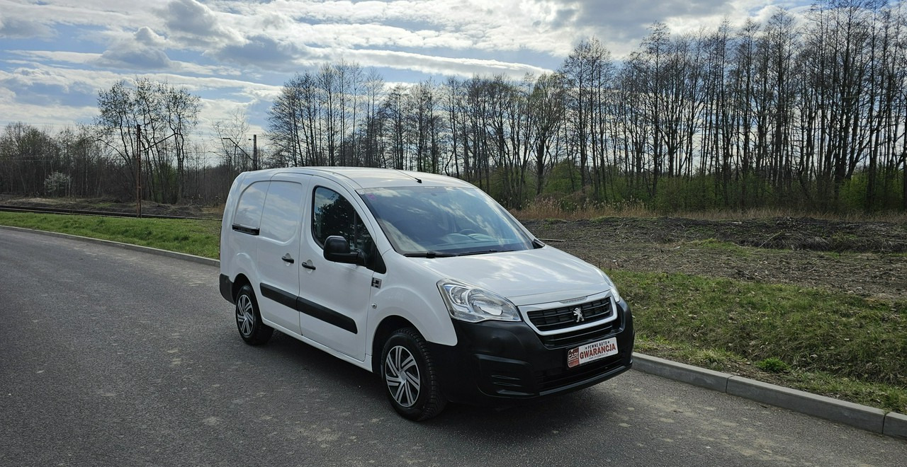Peugeot Partner long *3-osobowy *mały przebieg* - Small van: picture 3 Peugeot Partner long *3-osobowy *mały przebieg* - Small van: picture 3