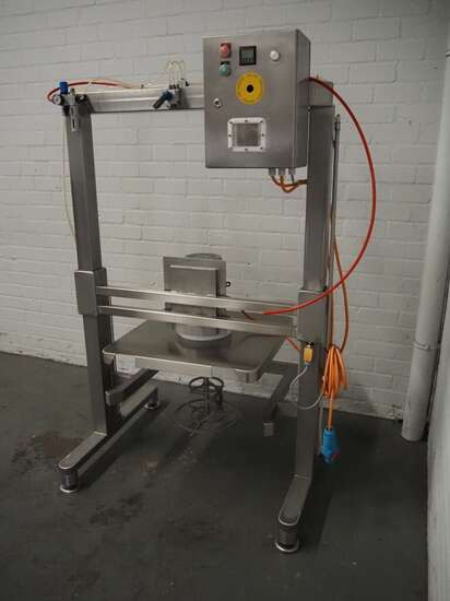 Lakidis tote bin mixer MBM200 - Food processing equipment: picture 2 Lakidis tote bin mixer MBM200 - Food processing equipment: picture 2
