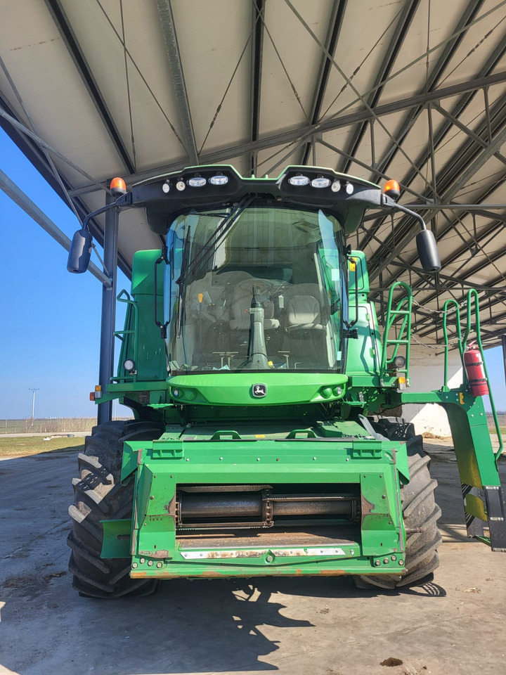 John Deere W540 - Combine harvester: picture 2 John Deere W540 - Combine harvester: picture 2