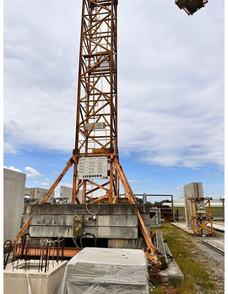Liebherr 140EC-H10, 1993yom, 40jib, 23,5m huh - Tower crane: picture 3 Liebherr 140EC-H10, 1993yom, 40jib, 23,5m huh - Tower crane: picture 3