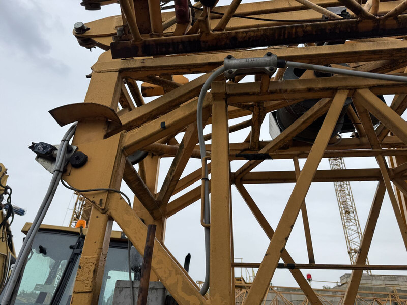 Liebherr 42K.1, 2008 yom - some Works needed - Tower crane: picture 4 Liebherr 42K.1, 2008 yom - some Works needed - Tower crane: picture 4