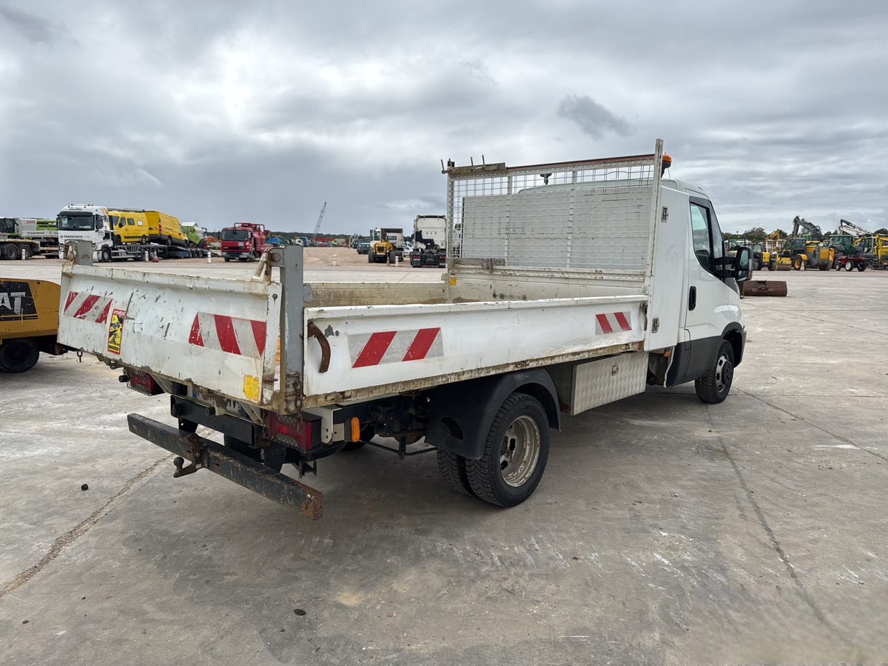 IVECO DAILY 35-150 - Tipper: picture 4 IVECO DAILY 35-150 - Tipper: picture 4
