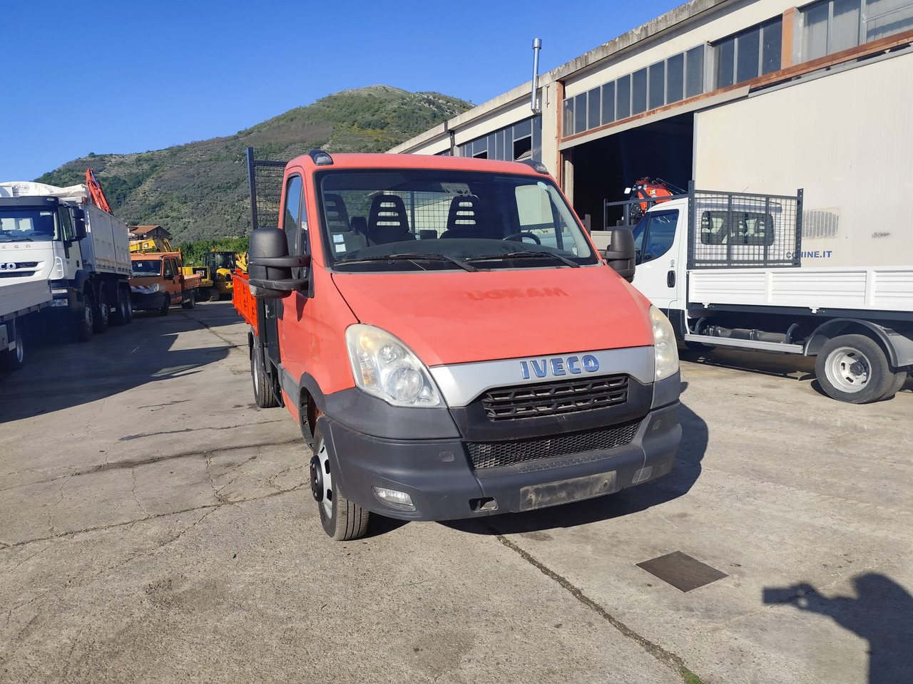 Tipper van IVECO DAILY 35C13: picture 22