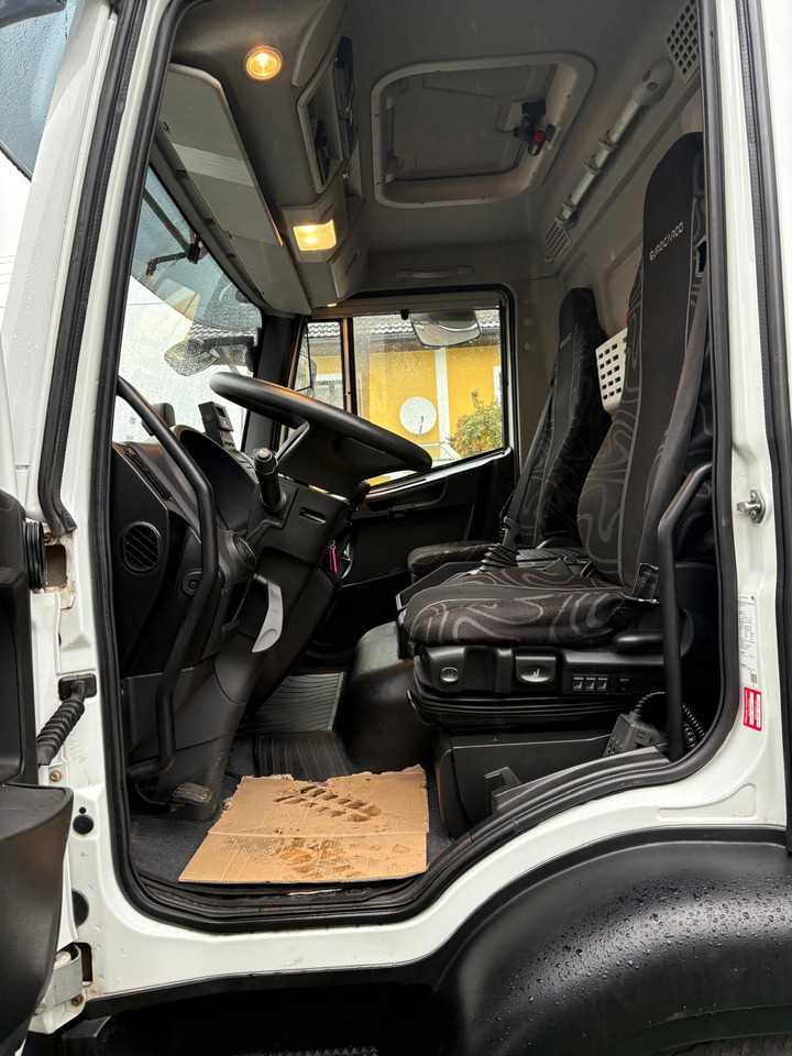 IVECO EUROCARGO 140-250 - Cab chassis truck: picture 2 IVECO EUROCARGO 140-250 - Cab chassis truck: picture 2