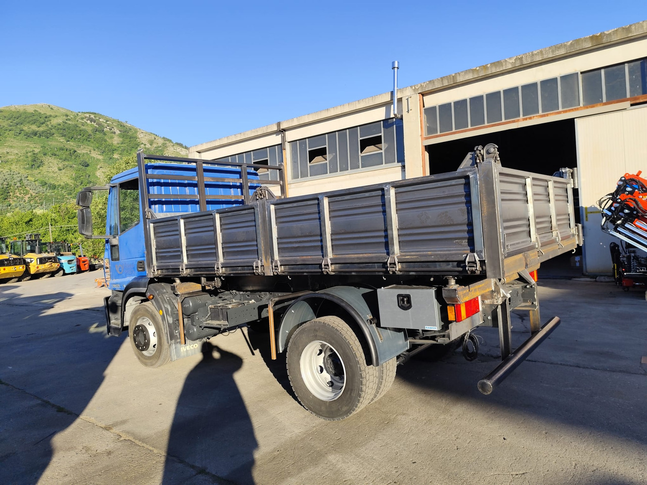 IVECO EUROCARGO 150E25 - Tipper: picture 2 IVECO EUROCARGO 150E25 - Tipper: picture 2