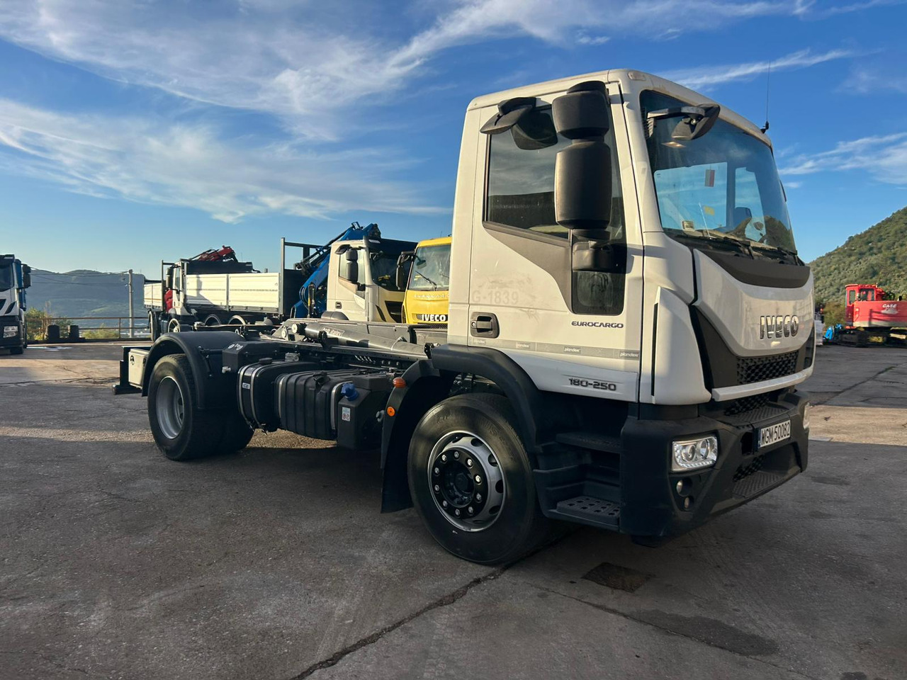 IVECO EUROCARGO 180-250 - Hook lift truck, Crane truck: picture 1 IVECO EUROCARGO 180-250 - Hook lift truck, Crane truck: picture 1
