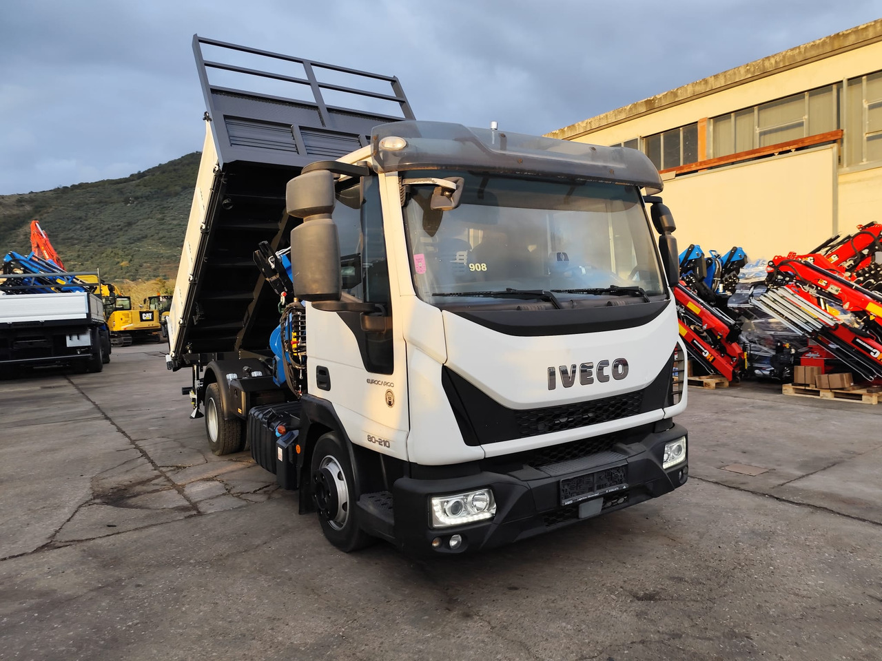 Crane truck, Tipper IVECO EUROCARGO 80-210: picture 11 Crane truck, Tipper IVECO EUROCARGO 80-210: picture 11