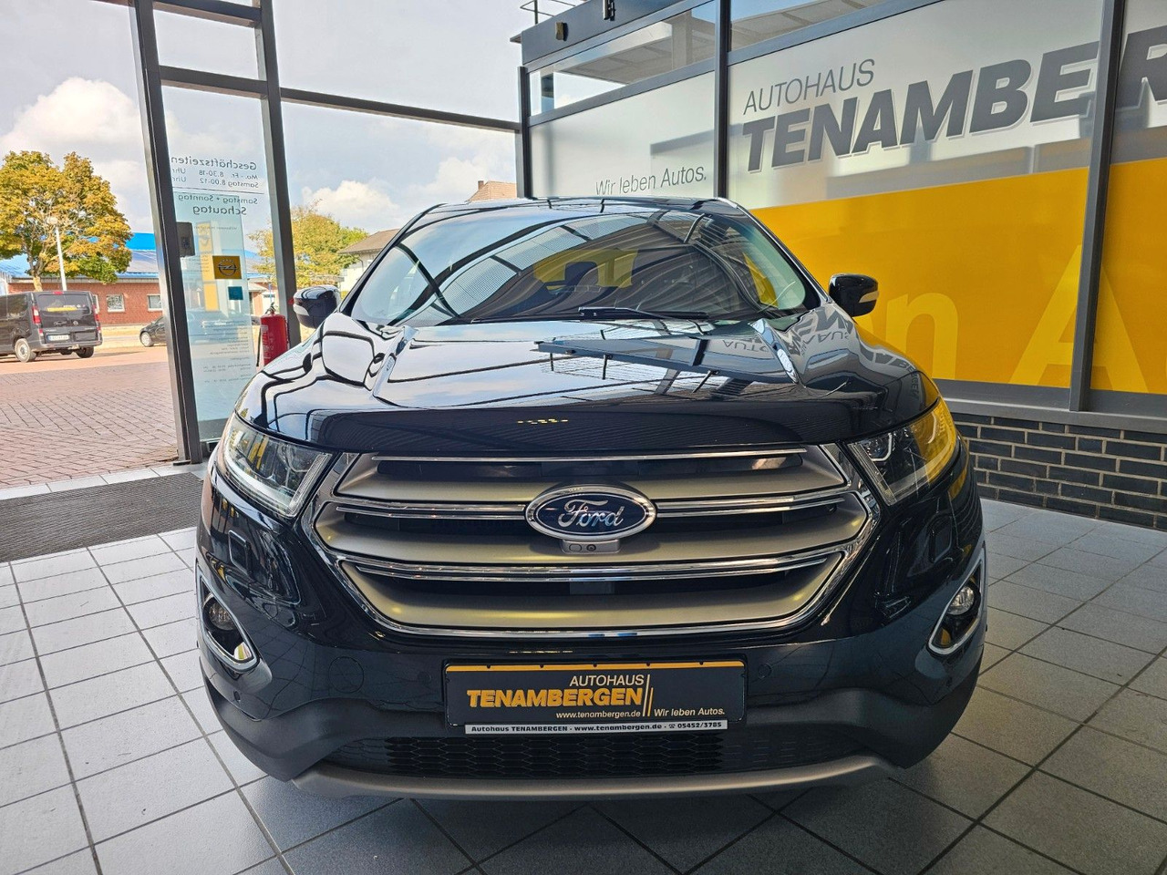 Ford Edge Titanium 4x4 AHK ACC SchiebeDach Navi LED - SUV: picture 4 Ford Edge Titanium 4x4 AHK ACC SchiebeDach Navi LED - SUV: picture 4