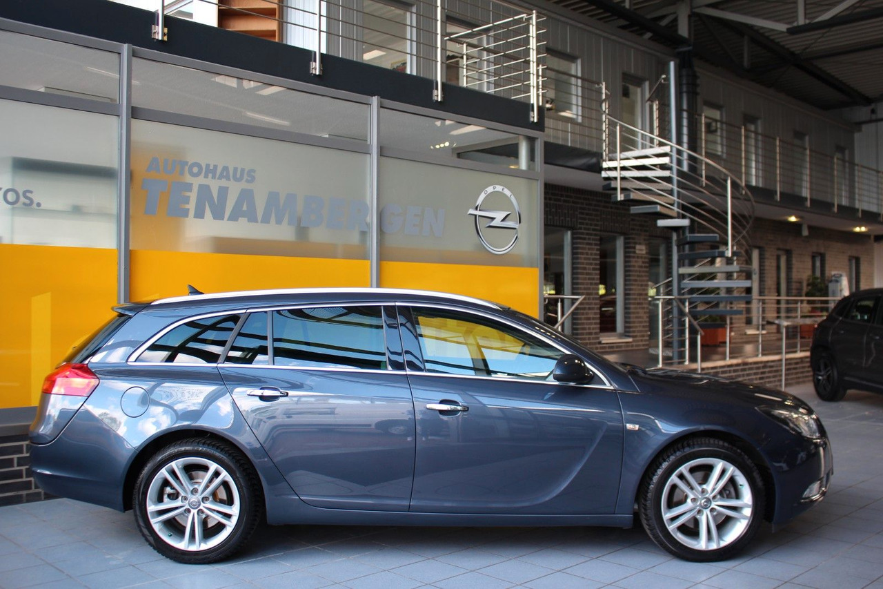 Opel Insignia A Sports Tourer Innovation 4x4 Navi AHK - Car: picture 3 Opel Insignia A Sports Tourer Innovation 4x4 Navi AHK - Car: picture 3