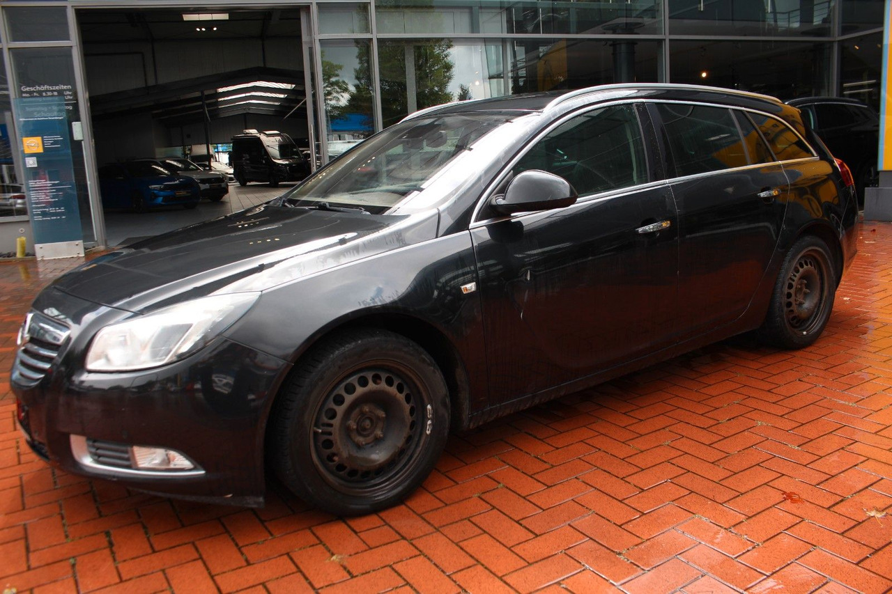 Opel Insignia A Sports Tourer Innovation - Estate car: picture 3 Opel Insignia A Sports Tourer Innovation - Estate car: picture 3