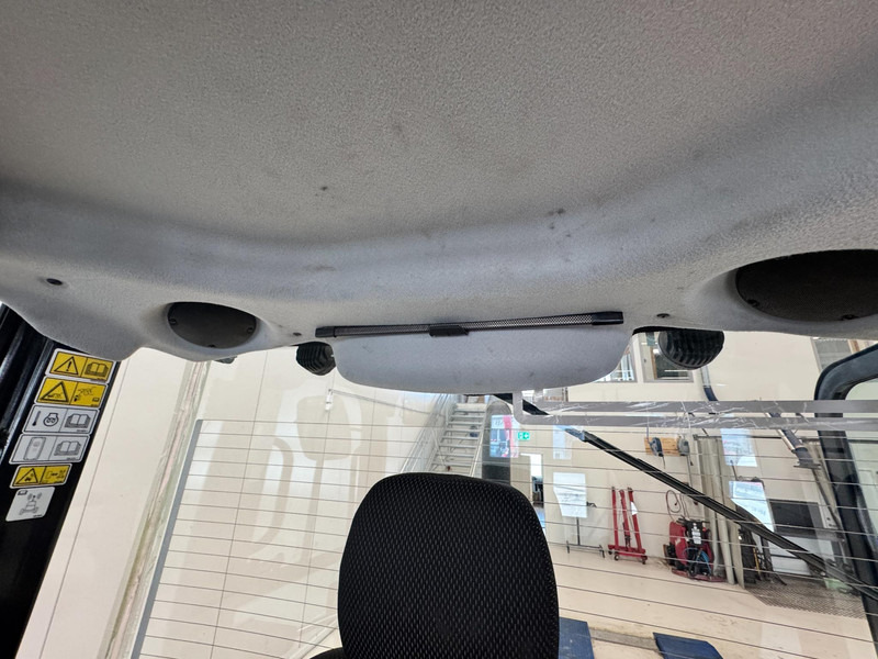 Wheel loader Caterpillar 908 Cat 908 M: picture 19