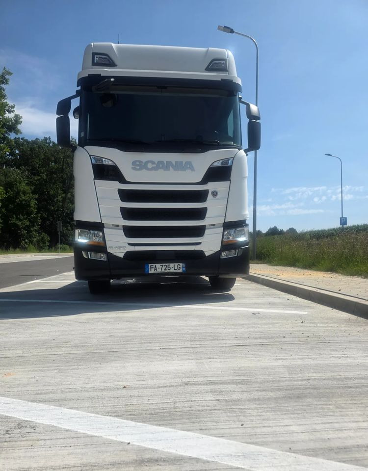 Scania R450 - Tractor unit: picture 2 Scania R450 - Tractor unit: picture 2
