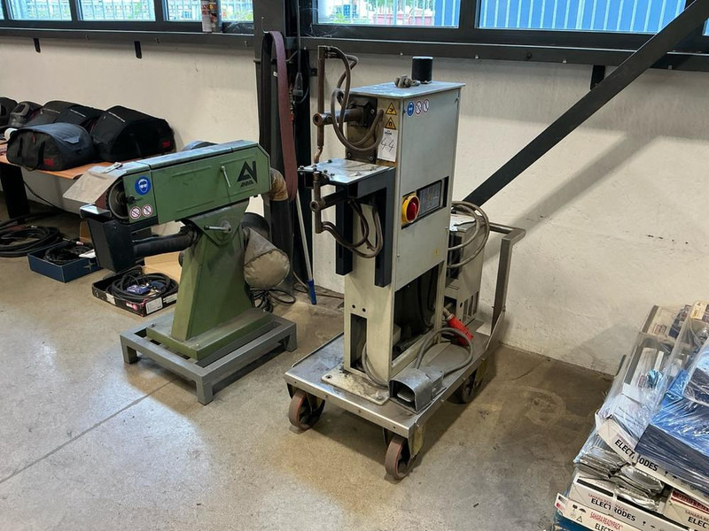 Tecna 4610N - Metalworking machinery: picture 1 Tecna 4610N - Metalworking machinery: picture 1